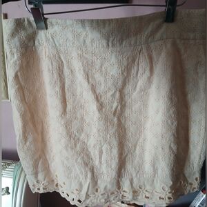 ByCorpus Elegant Cream Lace Skirt